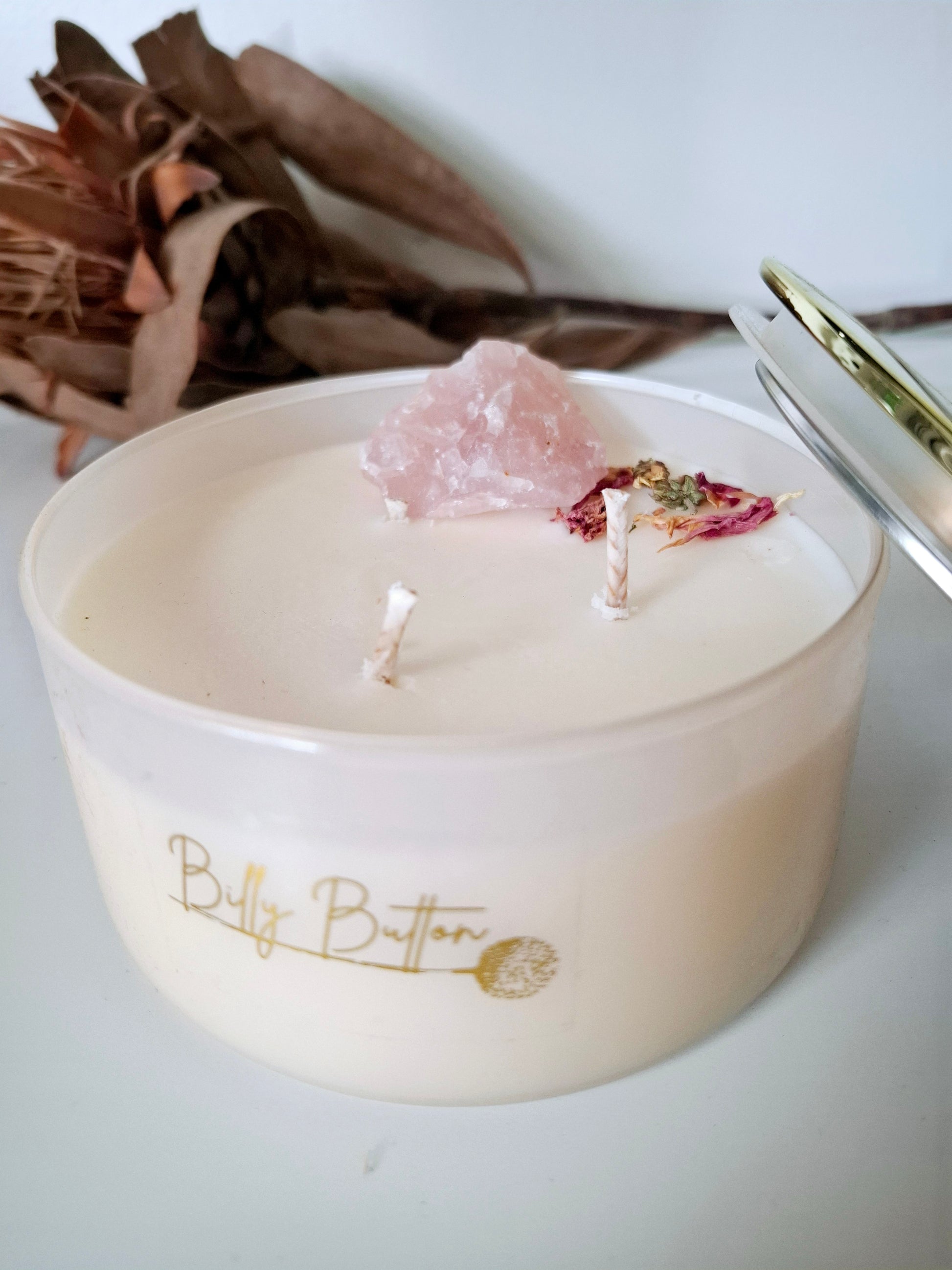 360ml soy wax candle topped with dried rose petals and crystals – natural, handcrafted, and elegantly designed.