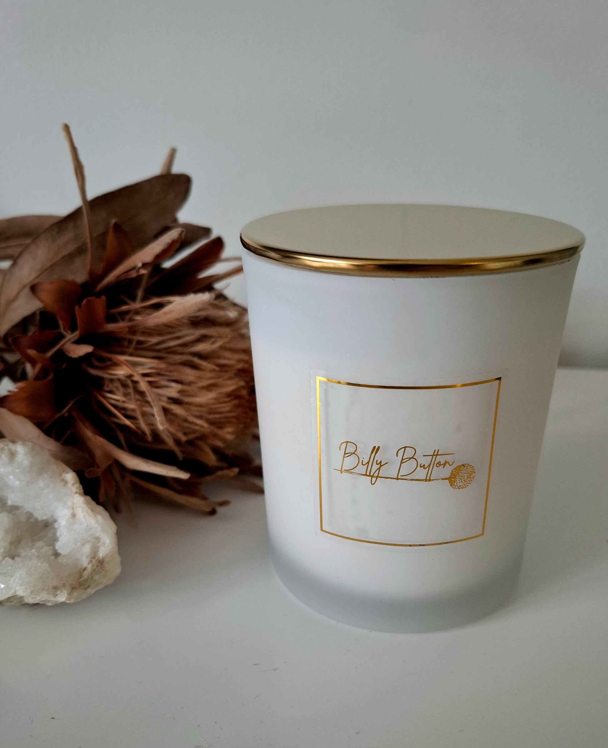 375ml soy wax candle with single cotton wick, topped with dried rose petals and pebble crystals – natural, handcrafted design